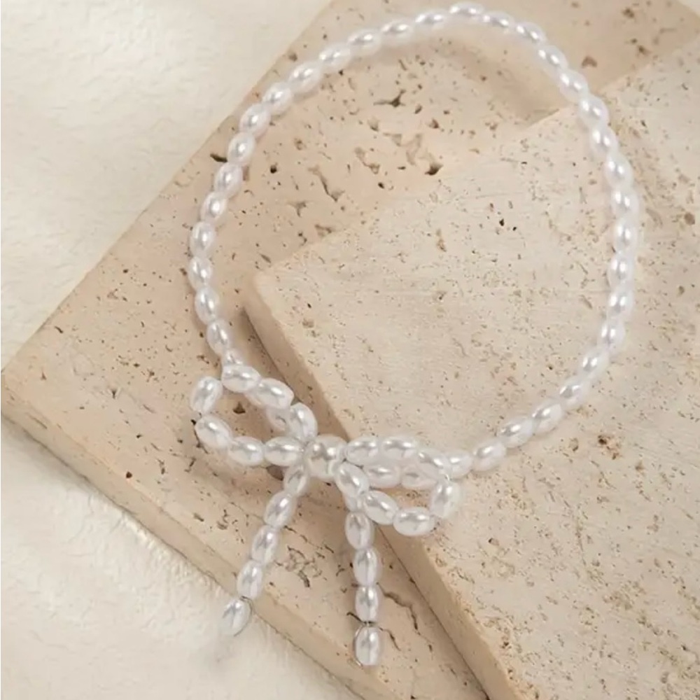 Bow bracelet